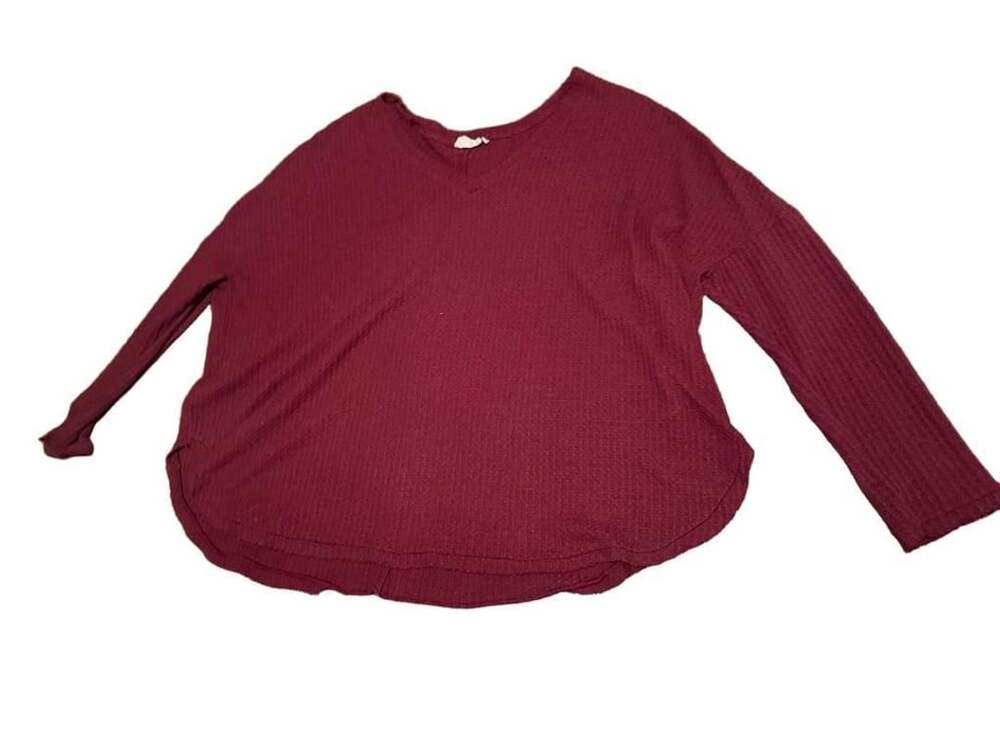 Out Under Waffle Knit V-Neck Top Size M Burgundy